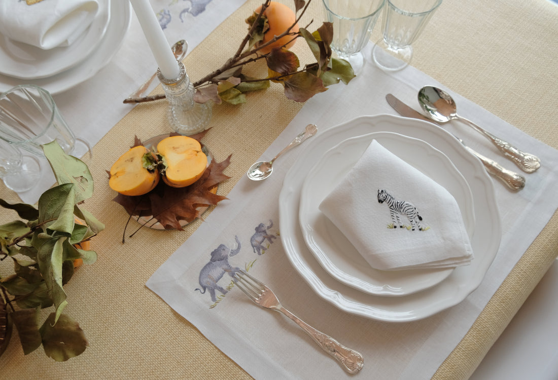 Tovaglietta, tovaglia, tovagliolo ricamato a mano, puro lino, animaletti, per bambini, simpatici
