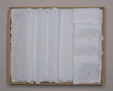 Set 4 tovagliette e 4 tovaglioli, fiorellini ricamati a mano, in puro lino ideale per apparecchiare la tavola