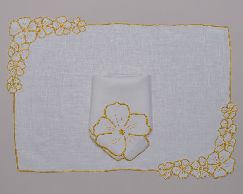 Tovaglietta Violette, puro Lino, fiori ricamati a mano,  tovaglietta americana e tovagliolo, bianco e senape o oro